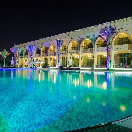 Western Hotel - Madinat Zayed Bagian luar foto