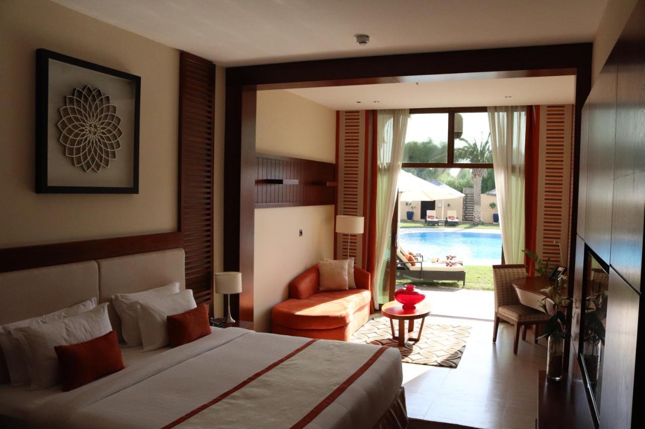 Western Hotel - Madinat Zayed Bagian luar foto