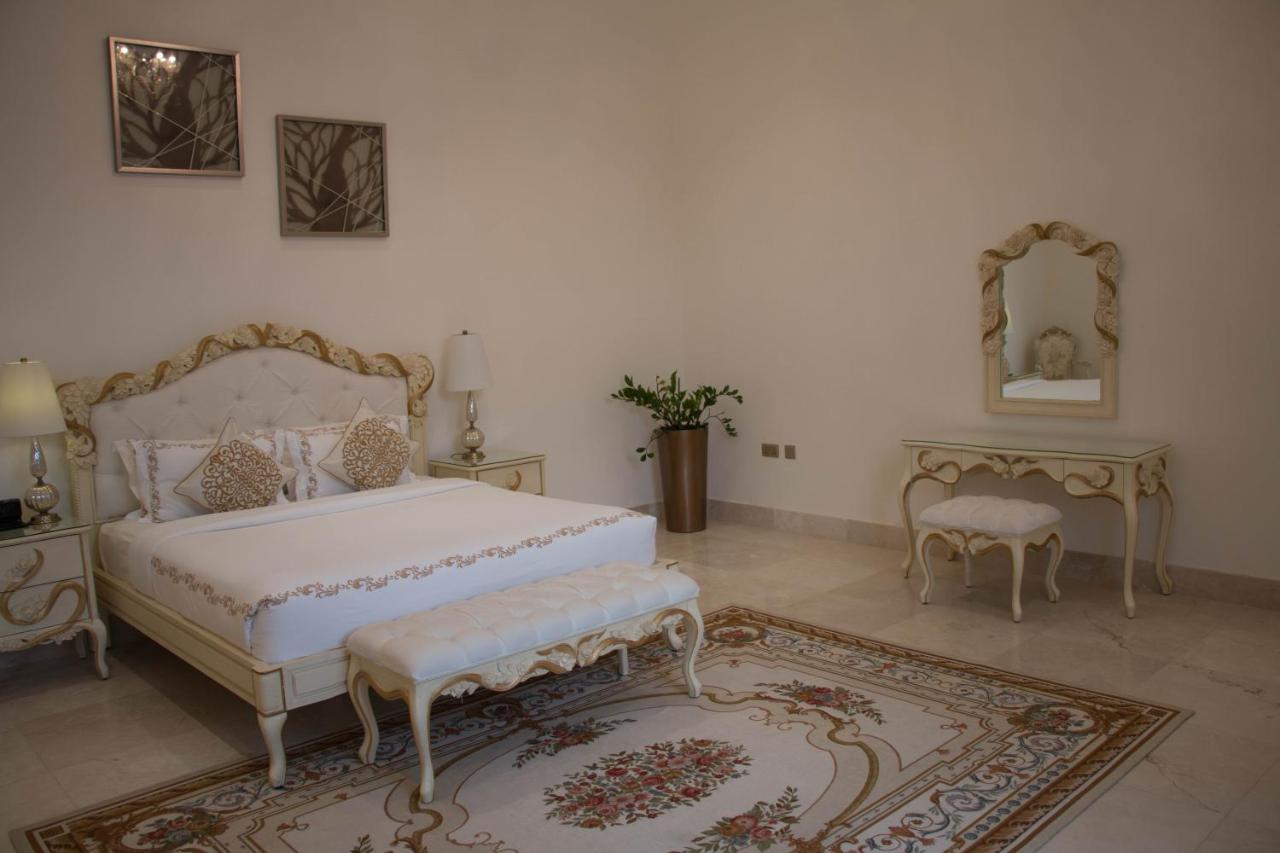Western Hotel - Madinat Zayed Bagian luar foto