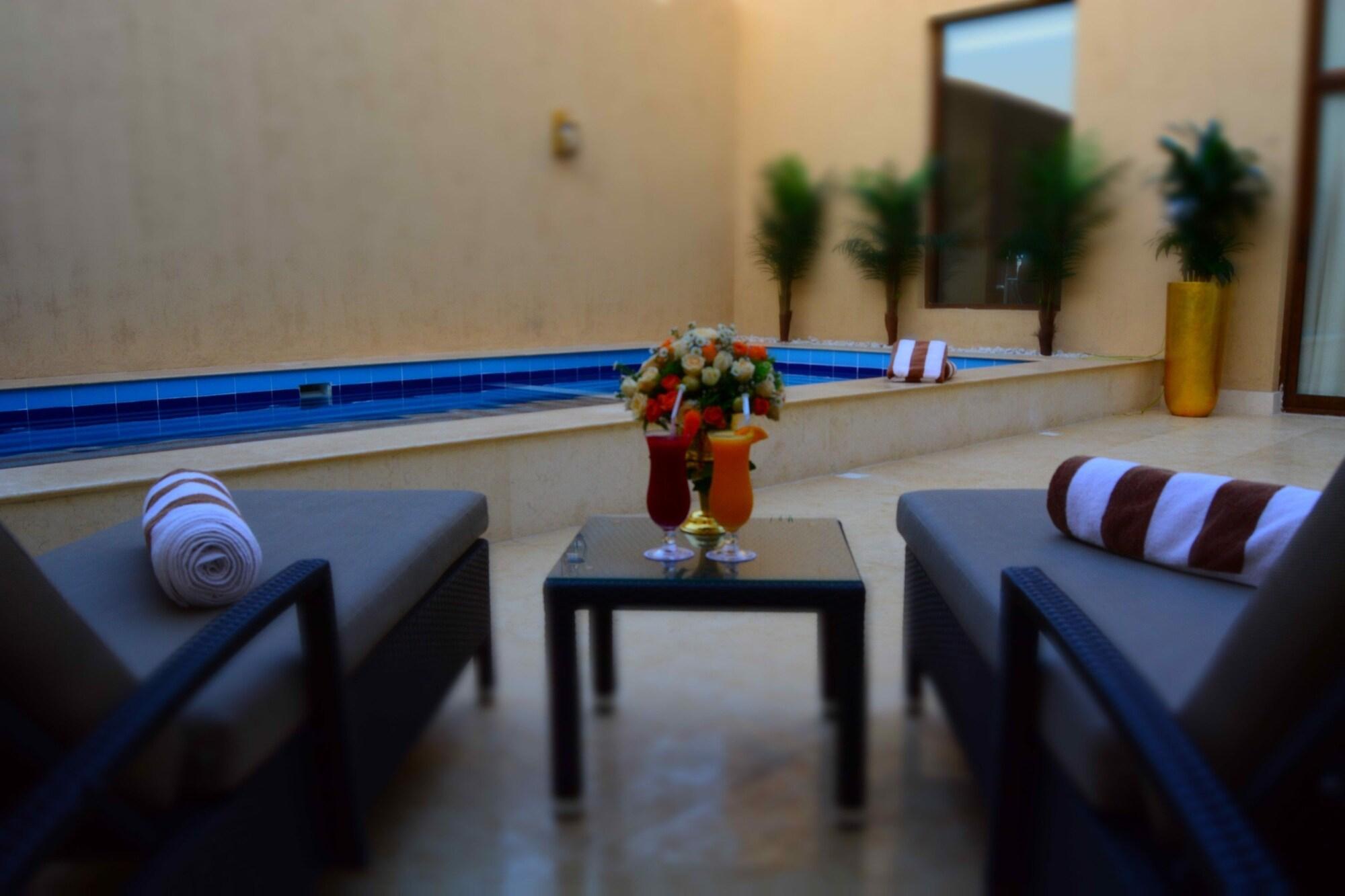 Western Hotel - Madinat Zayed Bagian luar foto