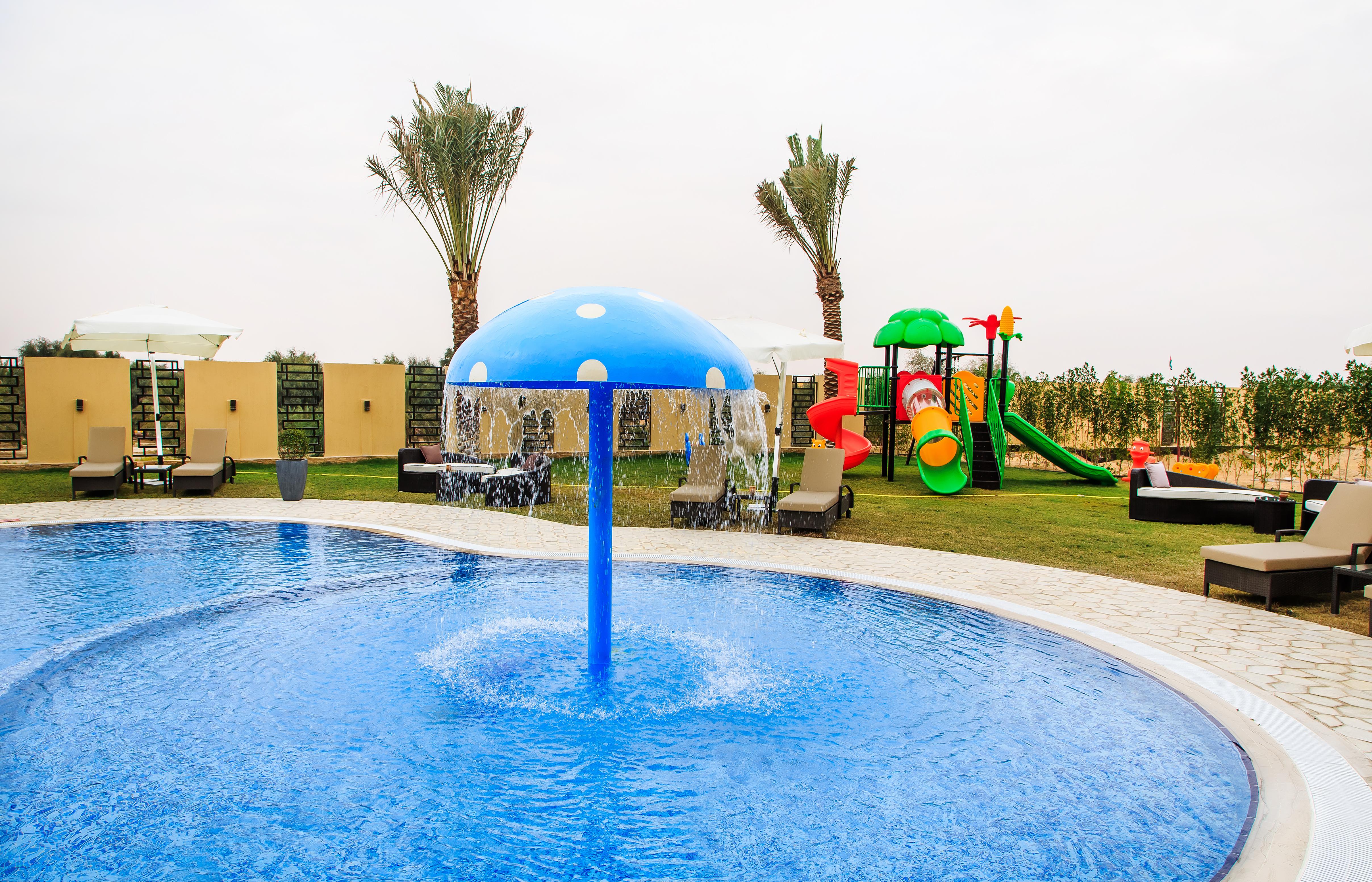 Western Hotel - Madinat Zayed Bagian luar foto