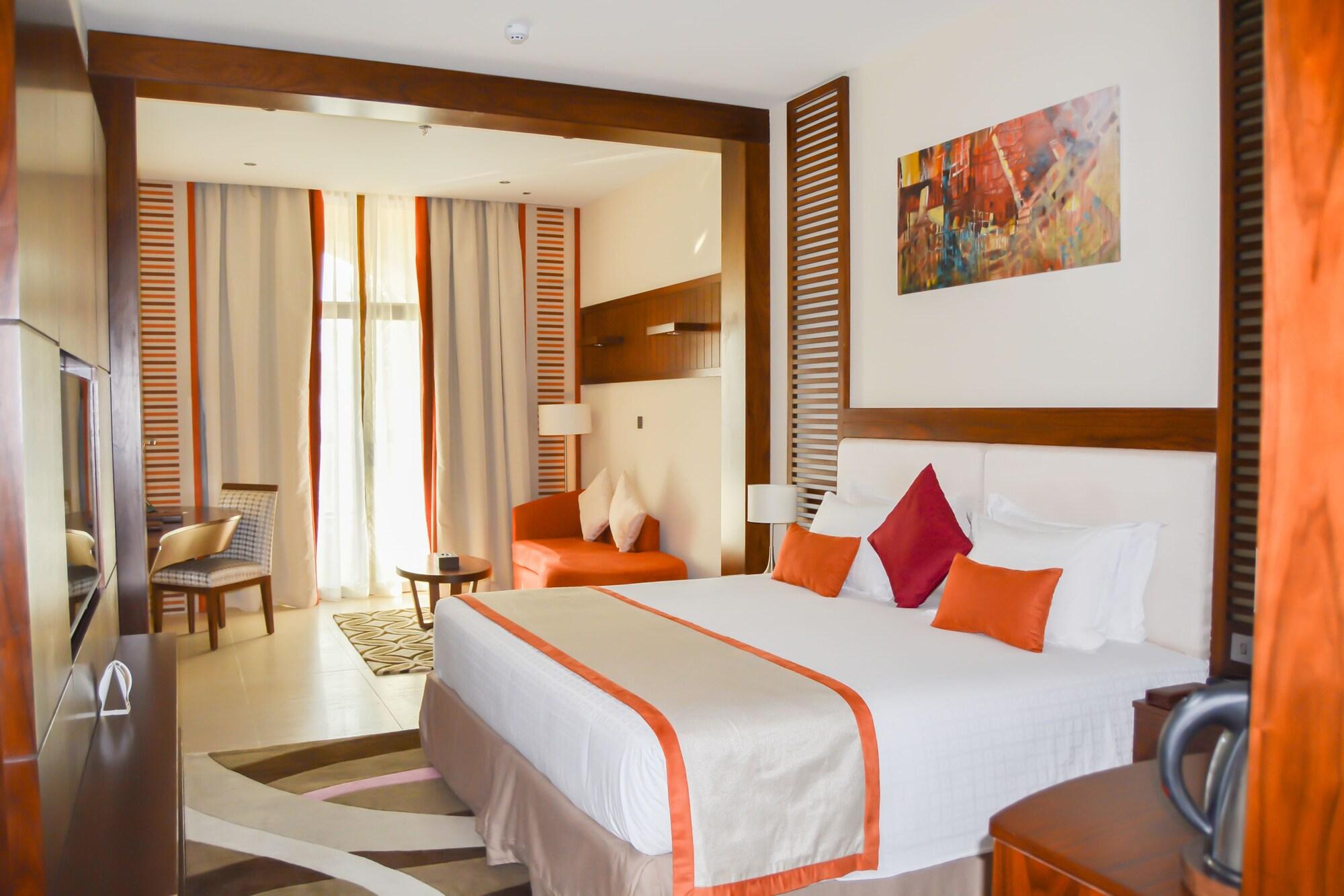 Western Hotel - Madinat Zayed Bagian luar foto