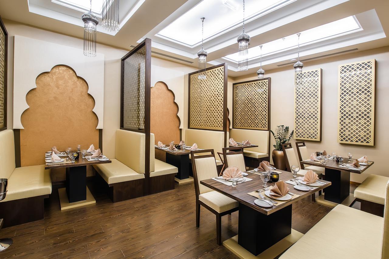 Western Hotel - Madinat Zayed Bagian luar foto