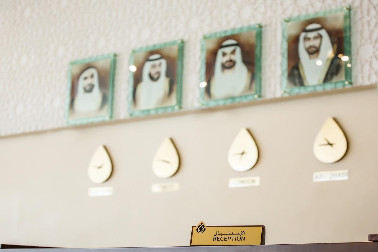 Western Hotel - Madinat Zayed Bagian luar foto