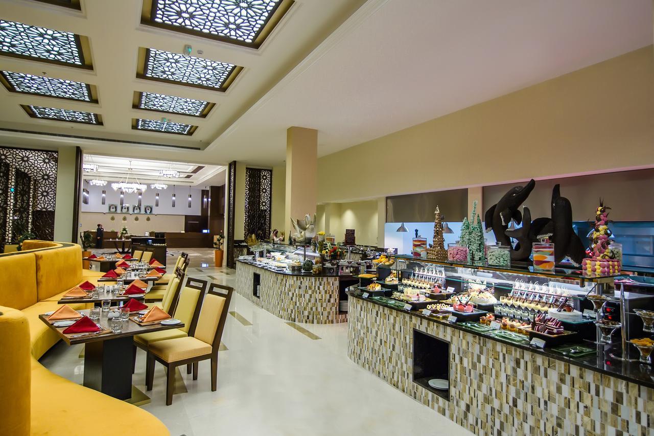 Western Hotel - Madinat Zayed Bagian luar foto