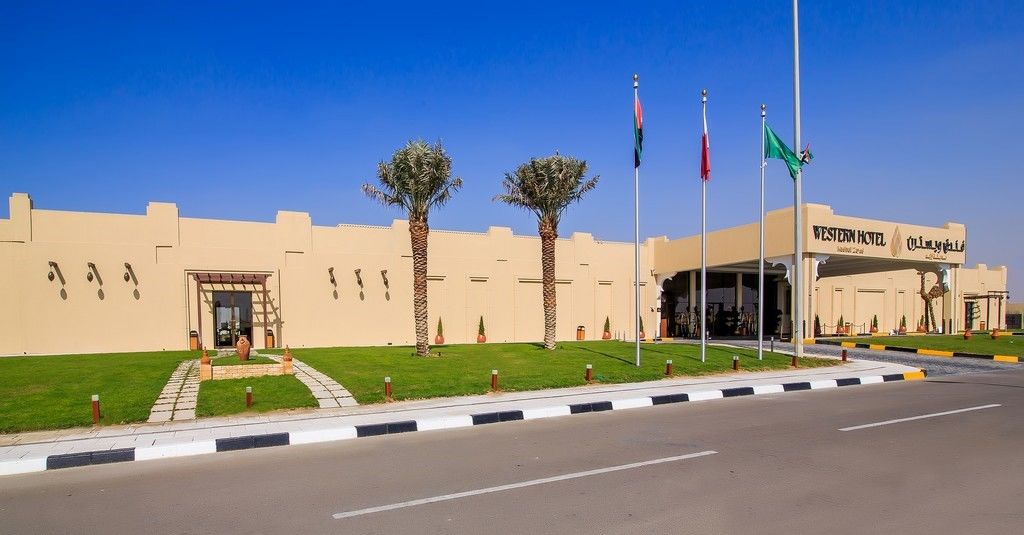Western Hotel - Madinat Zayed Bagian luar foto